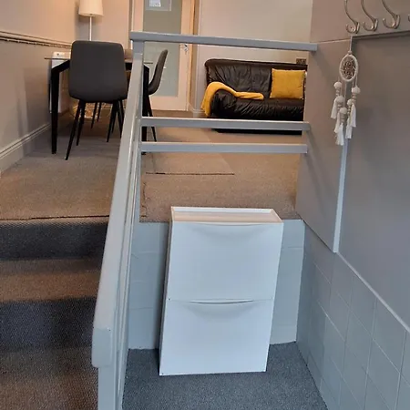 Apartment Townhouse, 5 Mill Road Town Centre