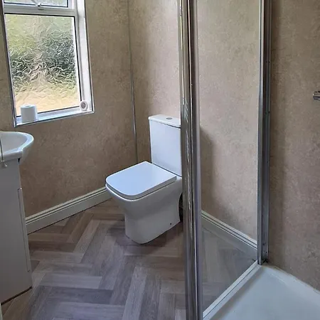 Townhouse, 5 Mill Road Town Centre *