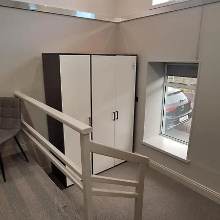 Townhouse, 5 Mill Road Town Centre *